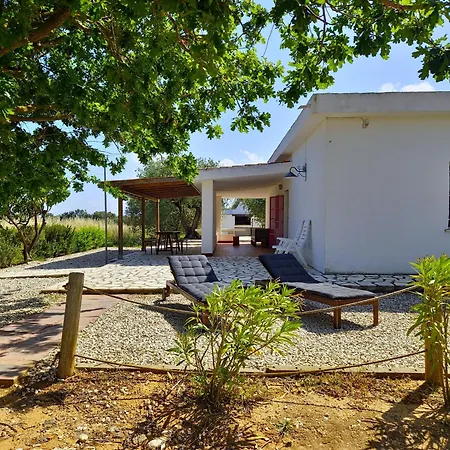 Casa Sicutera - Indipendente Situata A 4 Chilometri Dalla Di Su Petrosu Alpehytte *